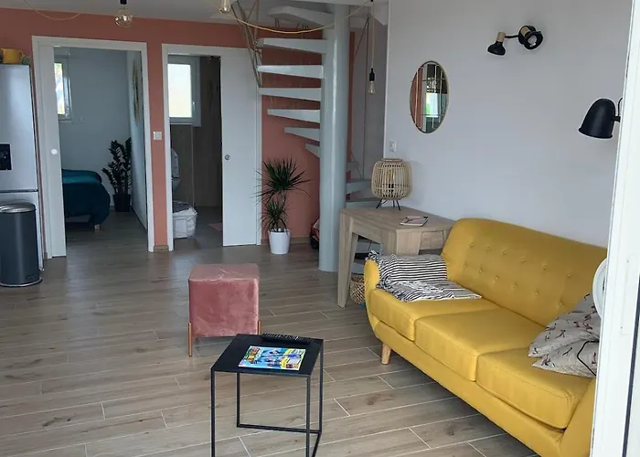 Belle En Front De بيت للعطل *